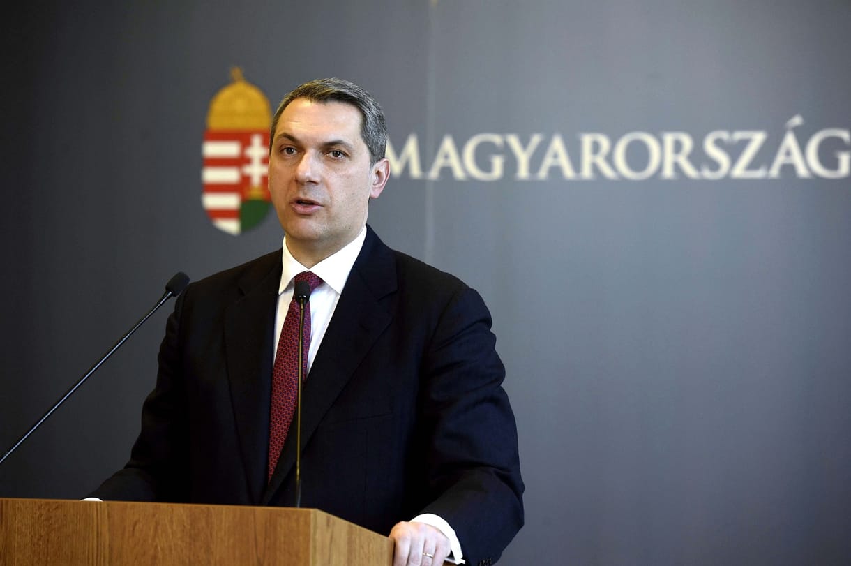 Titokban fizetett a kormány egymilliárdot Tiborcz közvilágításáért