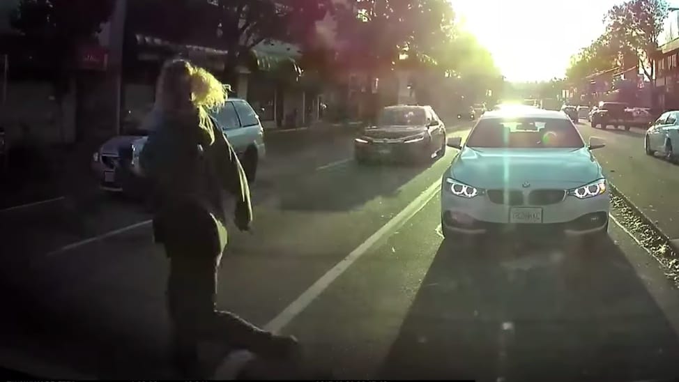Nála felelőtlenebb gyalogost el sem tudunk képzelni – videó