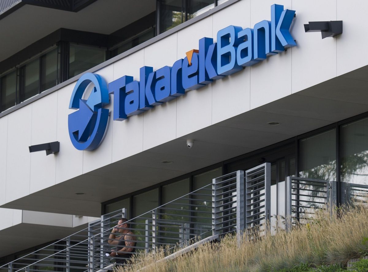 Jegeli a bíróság a Takarékbank eladását