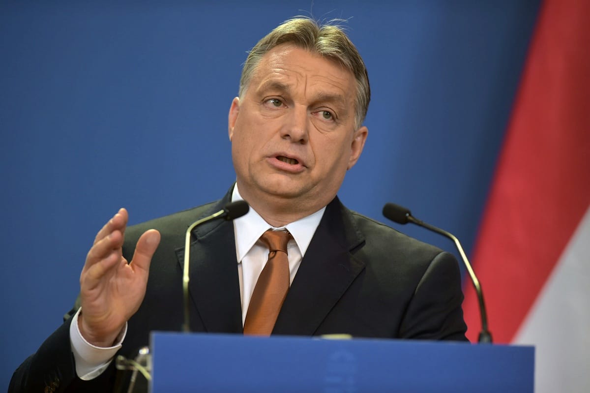 Orbán nem foglalkozik Simicskával