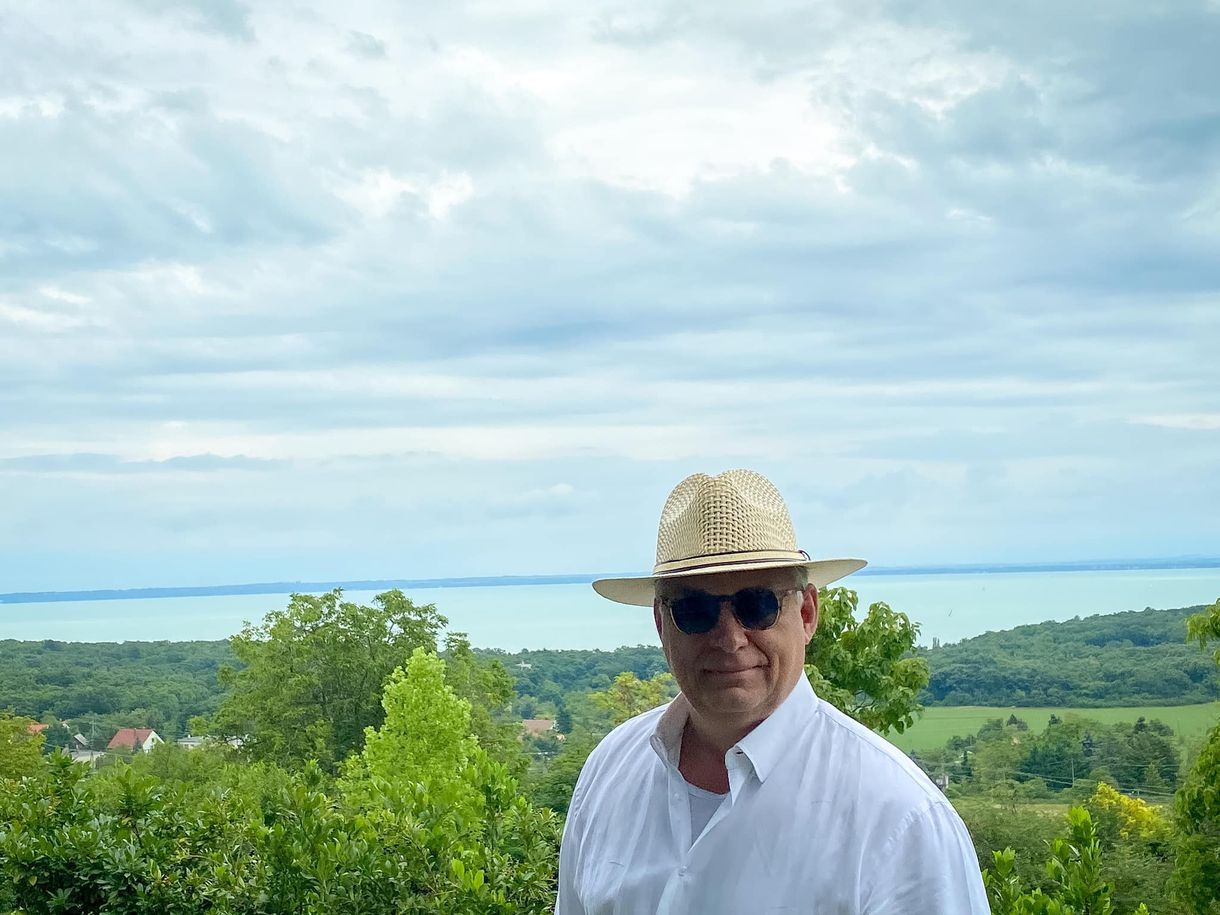 Orbán Viktor a Balatonnál van