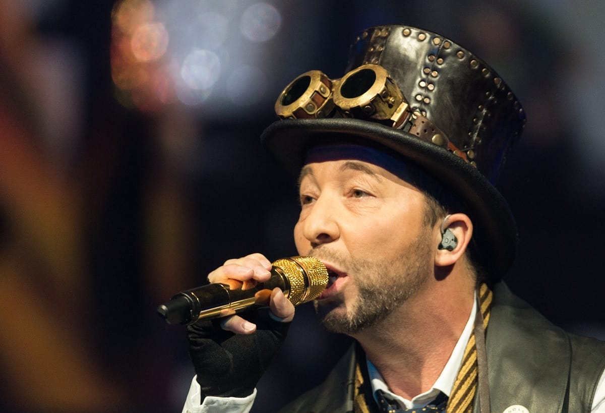 Kiakadtak a rockerek DJ Bobo miatt