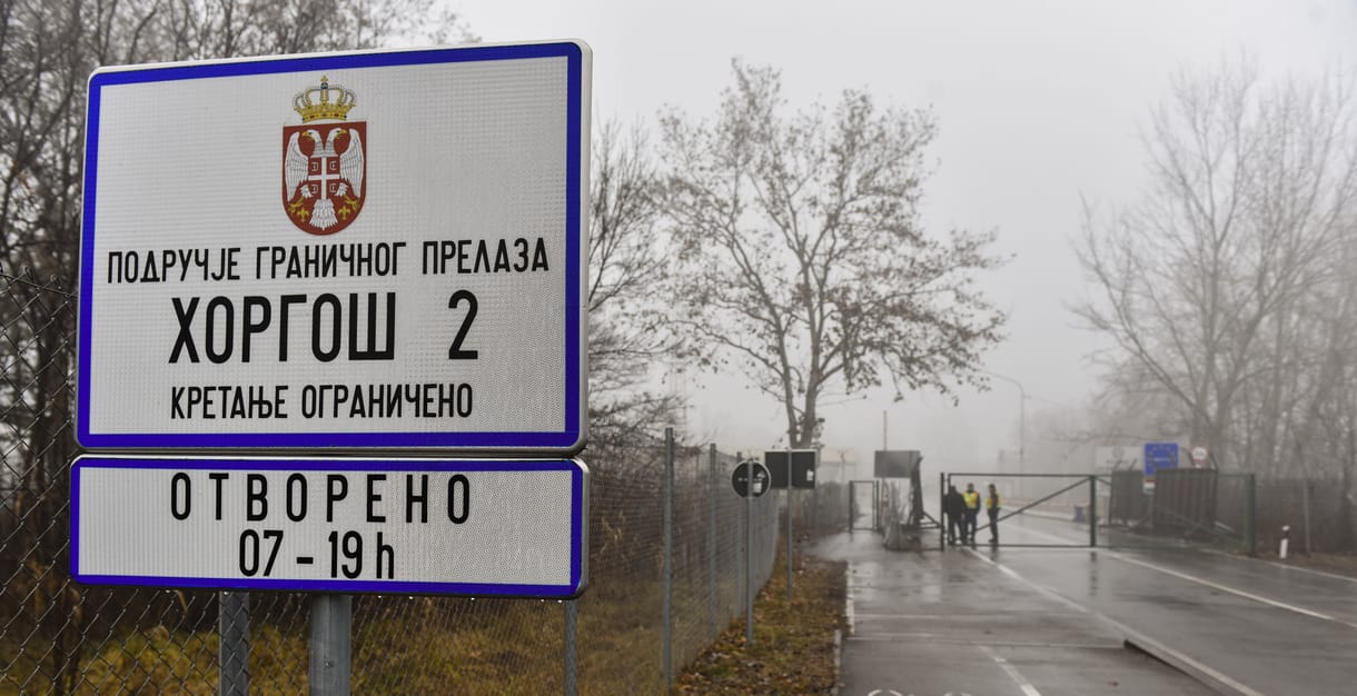 Szeretettel a Vajdaságból: hiába lobbizott Orbánnál a VMSZ elnöke, nem marad nonstop nyitva a Röszke-Horgos átkelő