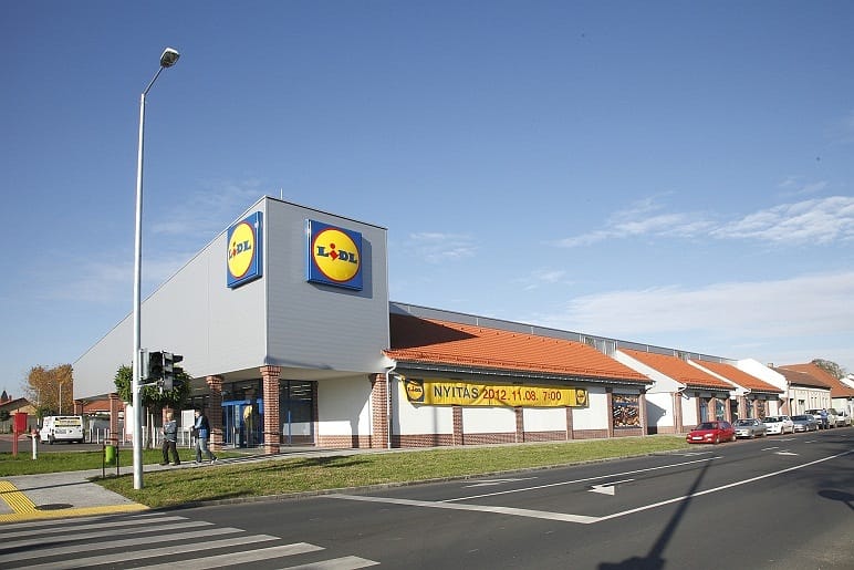 Nem csoda az elvándorlás, a Lidl már közel 600 ezret fizet Ausztriában