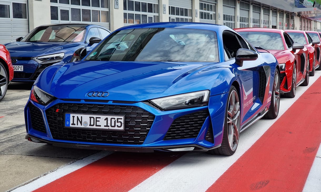 Mintha nem lenne holnap: benzint és áramot pusztító Audi RS-ek határait feszegettük