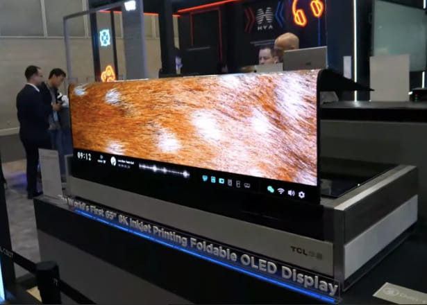 OLED kijelzőből dohányzóasztal, de nem ez az igazán nagy dolog benne – videó