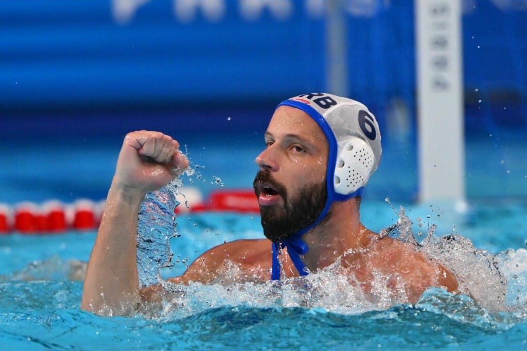 Szerbia lehet a magyar válogatott ellenfele az olimpiai döntőben, a címvédő legyőzte az Egyesült Államokat férfi vízipólóban