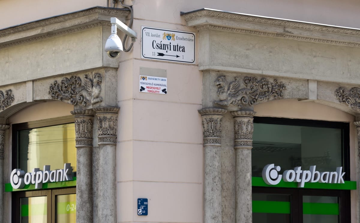 200 ezret is adnak, ha bankot vált