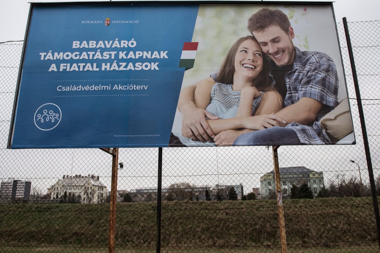 Nehéz szülés: átgondolta a kormány a babaváró hitelt, és nem az igénylők jártak jól