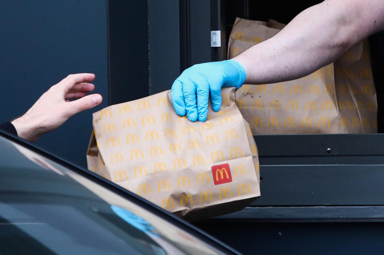 Mocskos eszközök, minimális higiénia – élelmiszer-biztonsági horrort találtak a McDonald's amerikai hagymabeszállítójánál