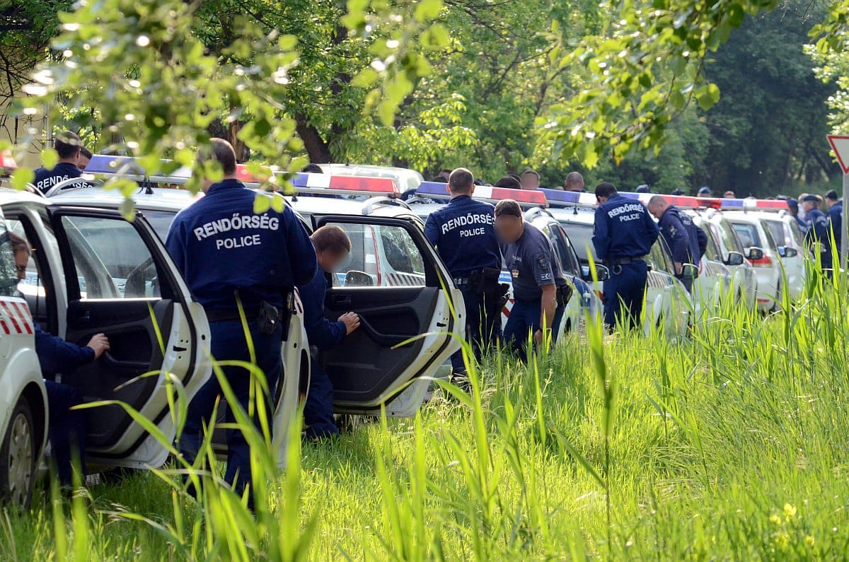 Egy vasúti kocsira felmászva szerezhette égési sérüléseit a fiatal