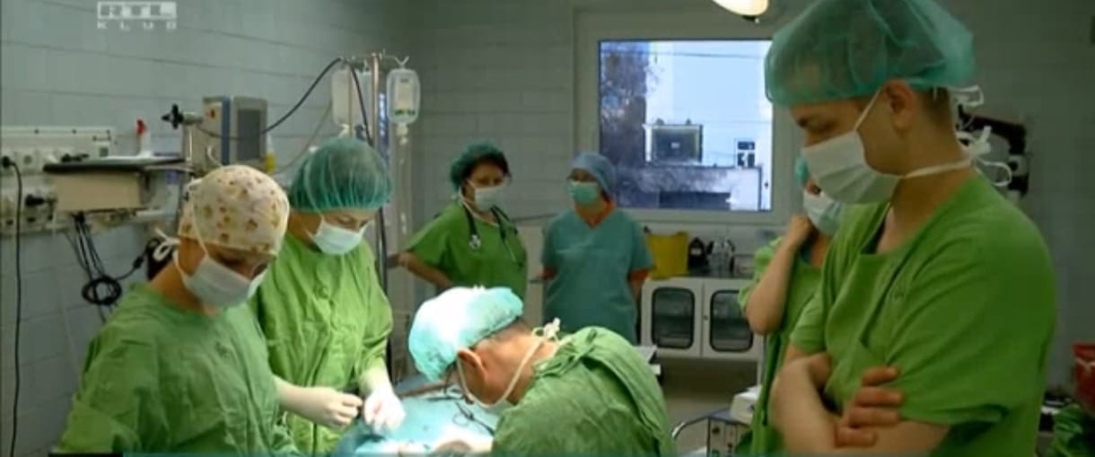 Az OKFŐ főigazgató-helyettese elismerte: nincs elég orvos a közellátásban