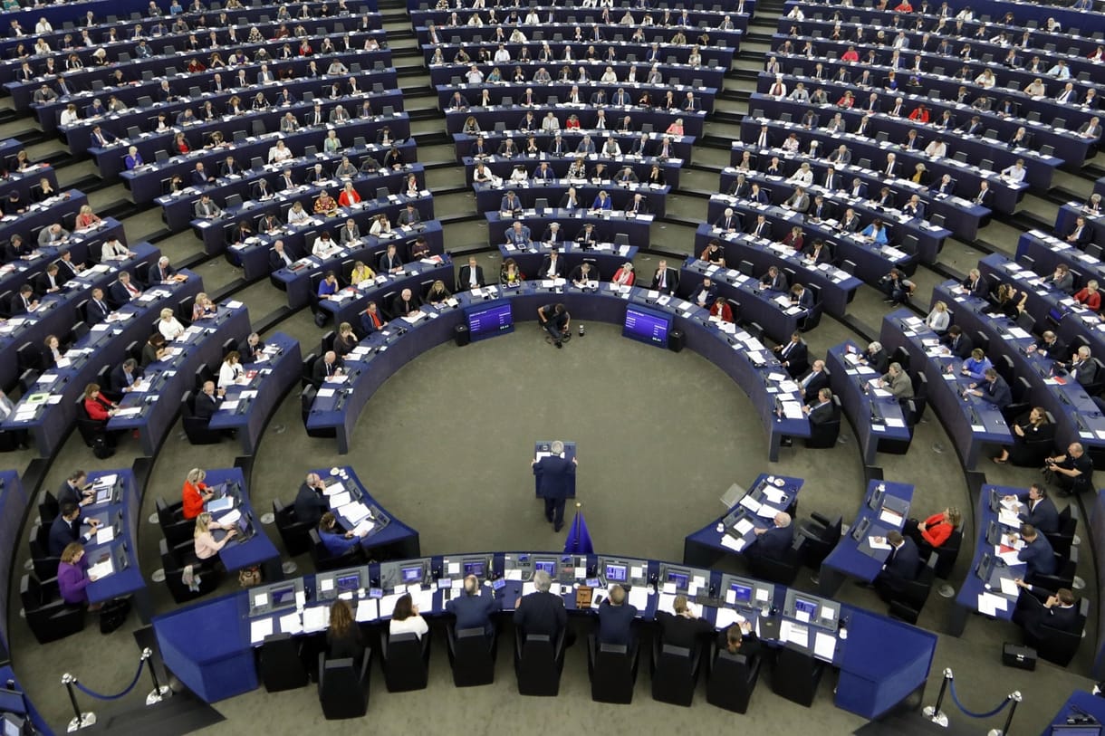 Kemény büntetést szabna Magyarországra az EP