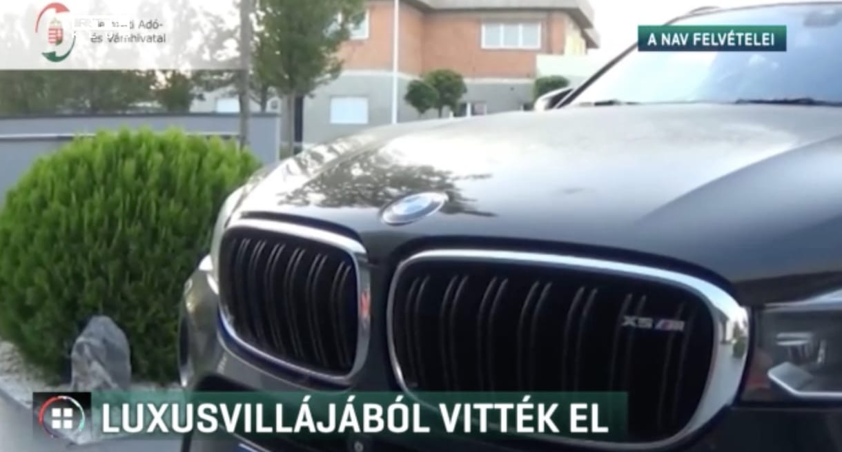 Luxusvillájából vitték el a 400 milliós áfacsalással gyanúsított férfit