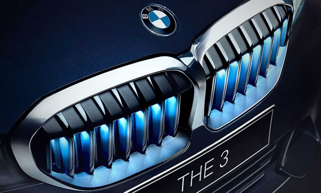 Világító hűtőrácsot kapott a 3-as BMW