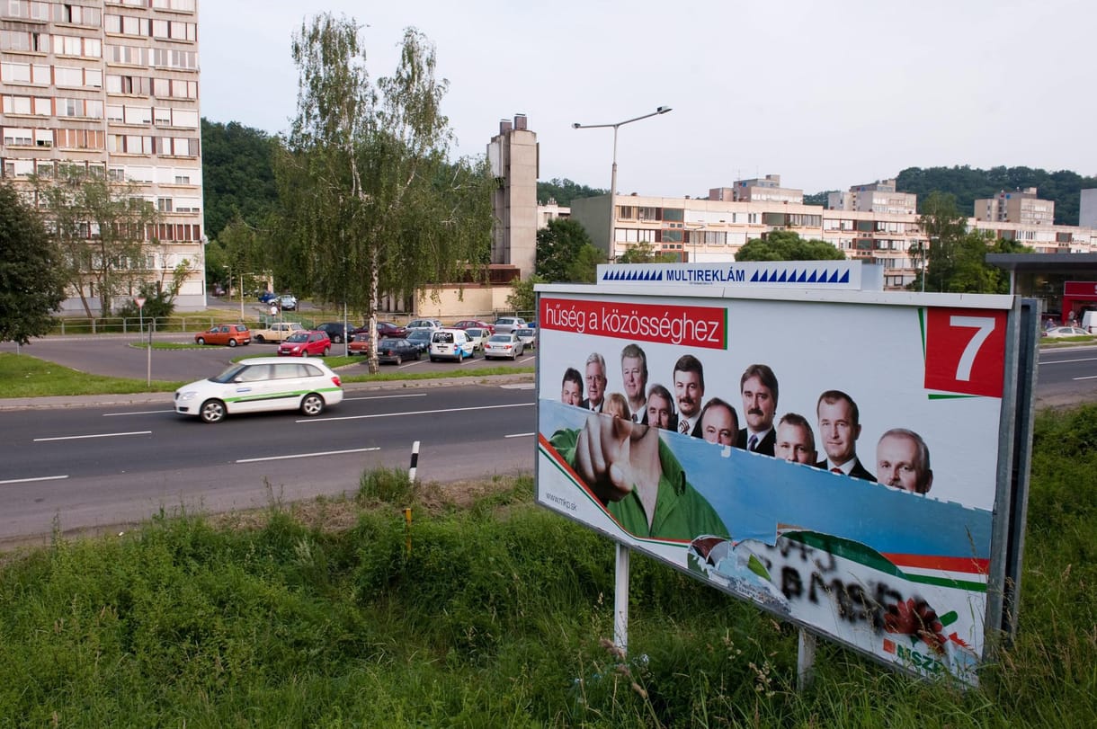 Megfosztottak szlovák állampolgárságától egy MKP-vezetőt