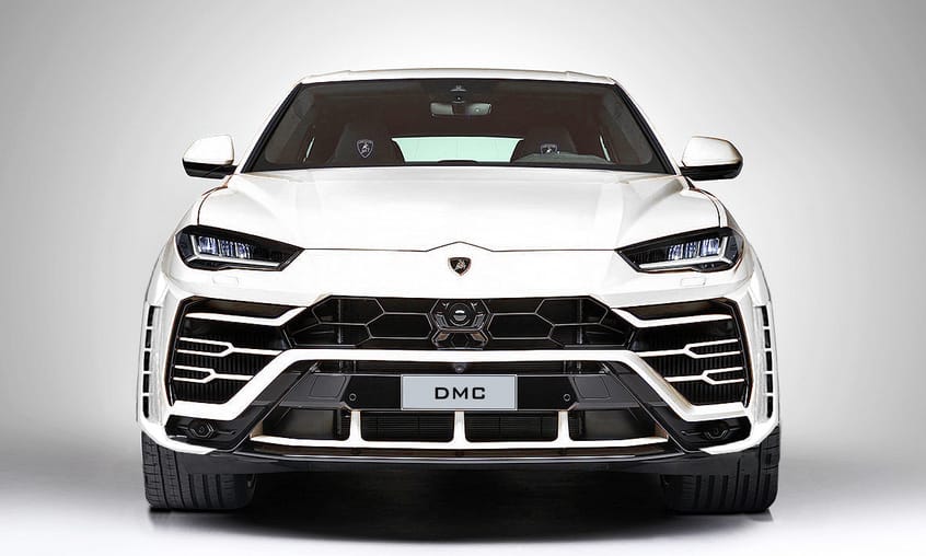 Puskagolyóként lő ki a 800 lóerő fölé húzott Lamborghini divatterepjáró