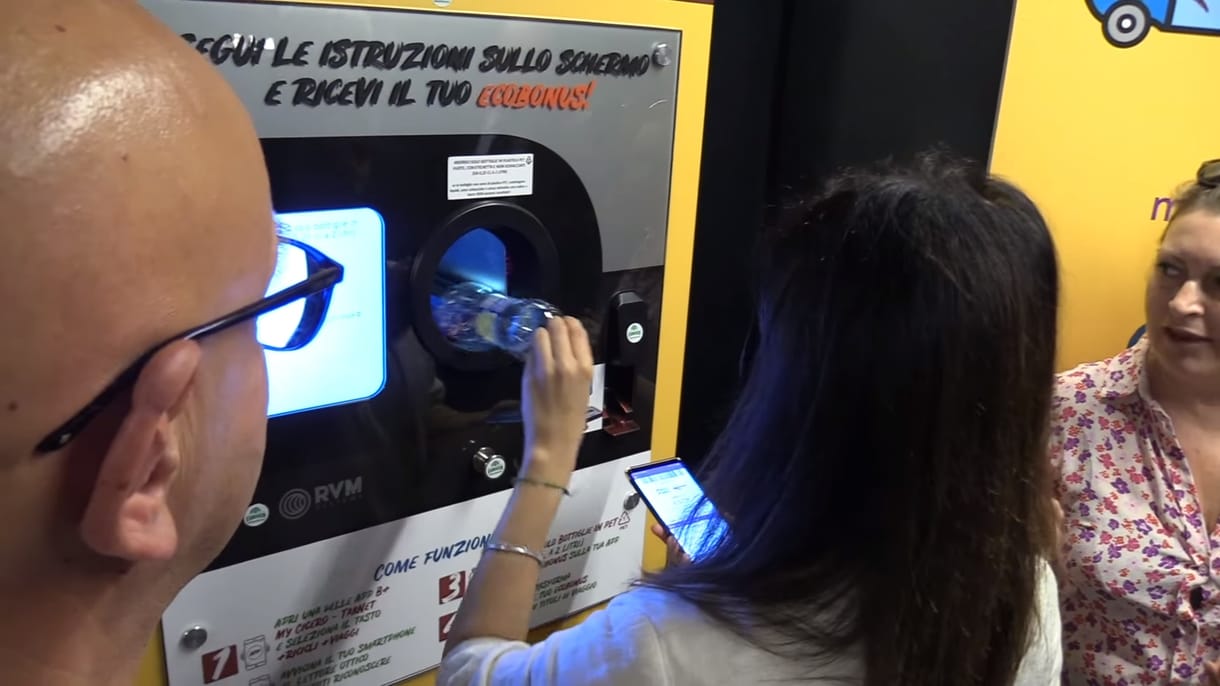 Jegyet adnak hulladékért a római metróban