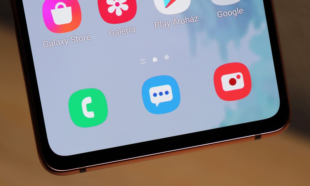 Már arról is pletykálnak, milyen lesz a kijelző kialakítása a Samsung Galaxy S21-nél