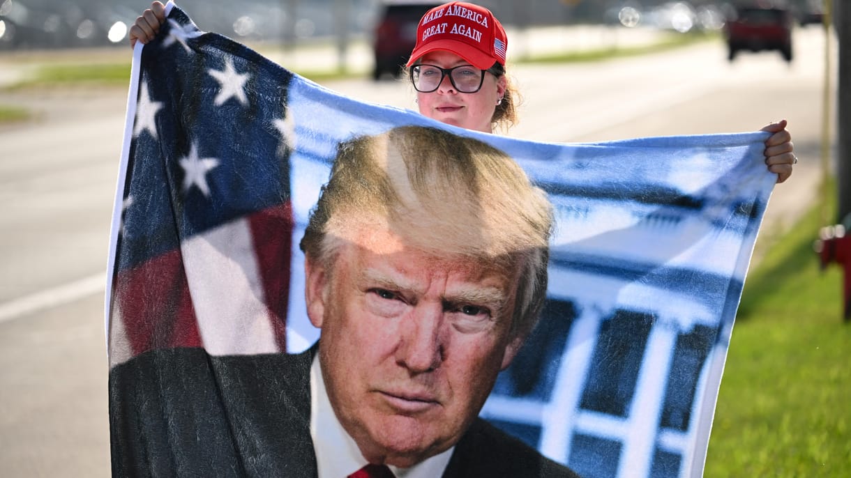 „A választásnak vége” – hírességek reagáltak a Donald Trump elleni merényletkísérletre