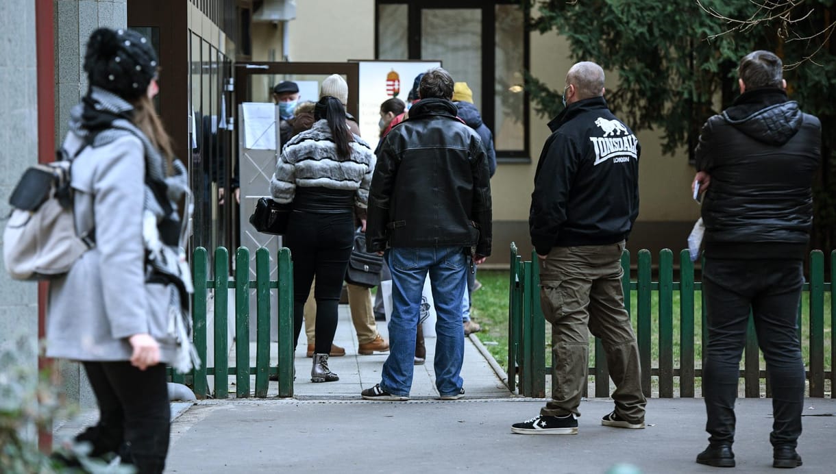 207 ezerre nőtt a munkanélküliek száma tavaly novemberben