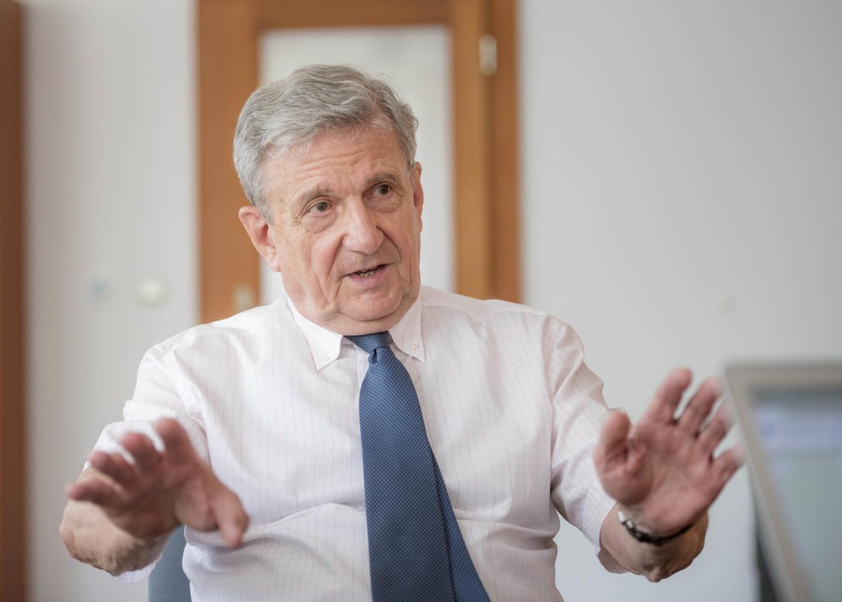 Kiakadtak az akadémiai dolgozók, amiért Maróth Bakuba utazott Orbánnal