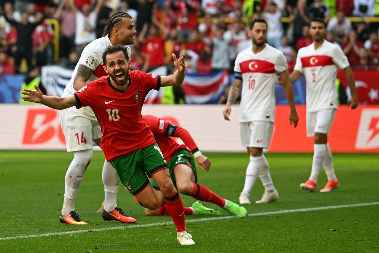 Simán verte Portugália a törököket, Ronaldóék bent vannak a legjobb 16 között