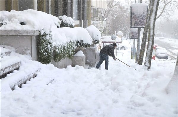 Hókáosz Isztambulban - ne oda meneküljön a hideg elől