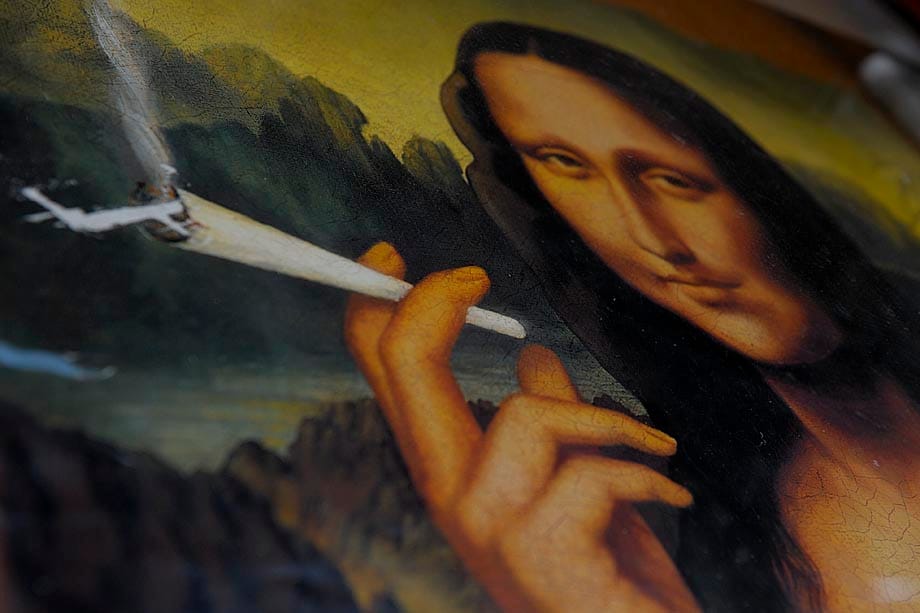 Bezártak egy füves boltot Debrecenben