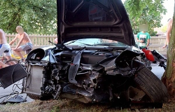 Taccsra tette Porsche 911 GT3-asát egy részeg sofőr – fotók