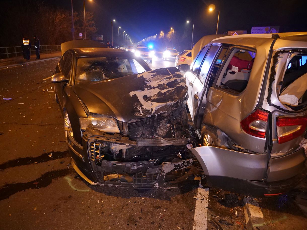 Egy 23 éves moldáv férfit keres a rendőrség, aki a vasárnapi súlyos balesetet okozta