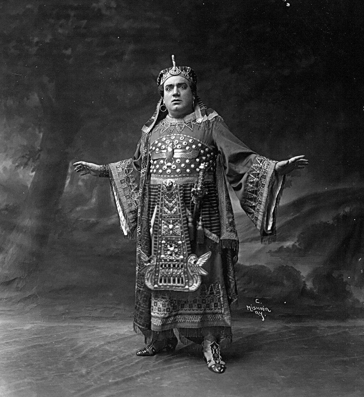 Elárverezik Carusó szerelmes leveleit