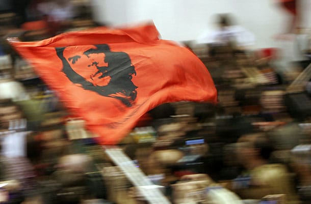 Elkelt a gép, amellyel Che Guevara legendás portréja készült