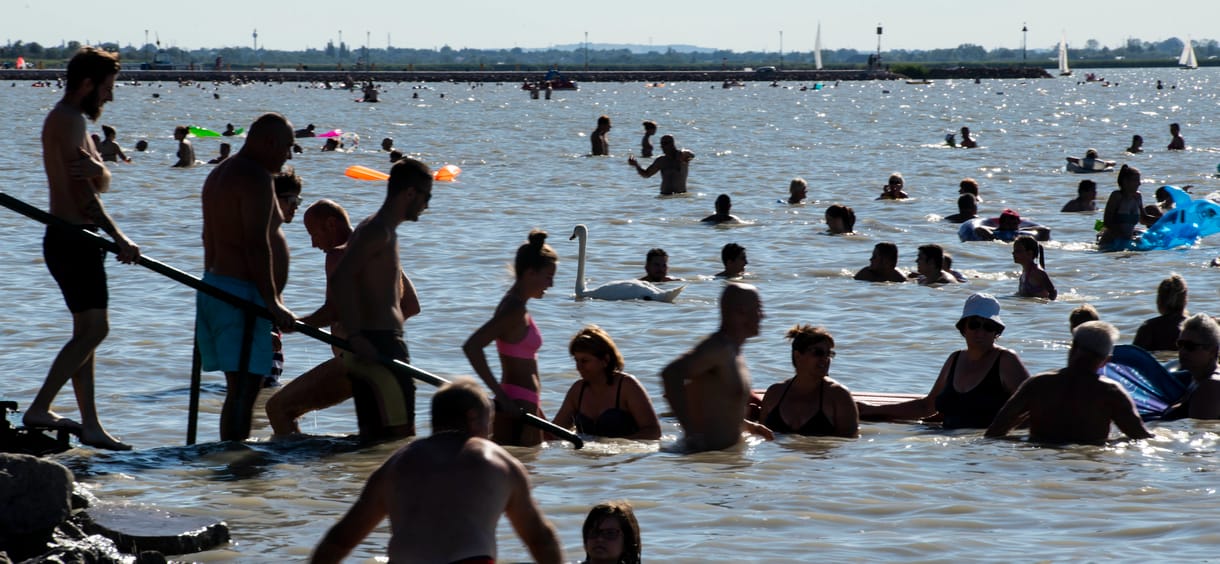 Közeledik az újabb hőhullám, hétfőn már 30 fok fölötti melegre számítsanak