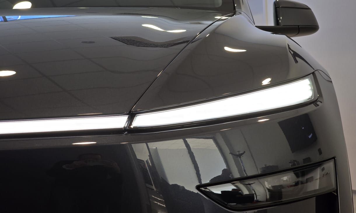 Egyre kelendőbbek a villanyautók Európában, de a Tesla-eladások bezuhantak