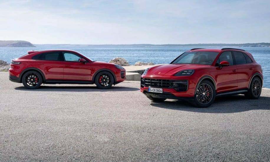 A Föld napján debütált a Porsche legújabb biturbó V8-as SUV-ja