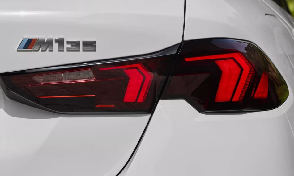 Méregzsák: Magyarországon az egyetlen új 1-es BMW, amin még rendes kipufogó van