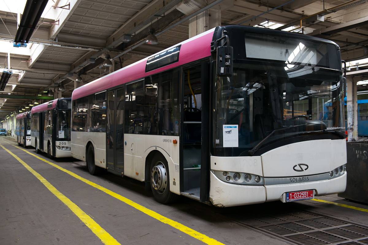 Bekékülés előtt állnak a BKK új buszai - fotók