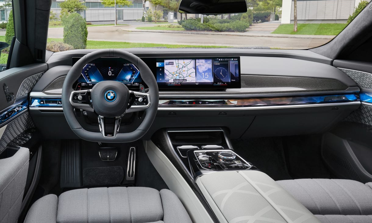 Már magyarul is beszélnek az új BMW-k