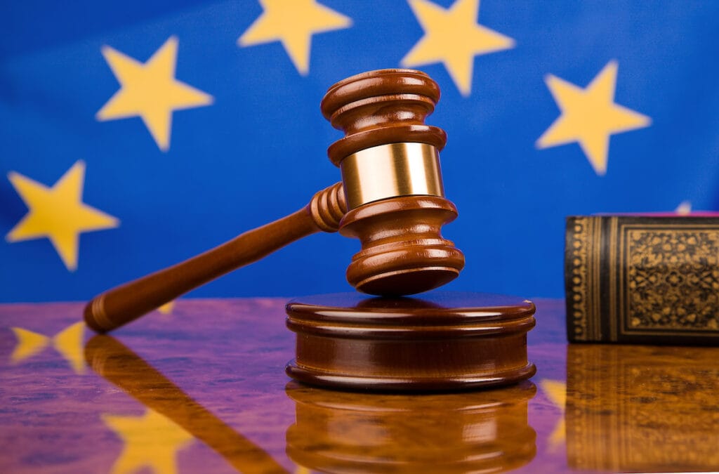 Az Európai Parlament hatékonyabb jogállamisági intézkedéseket akar (Frissítés: a Fidesz szerint ez zsarolás)