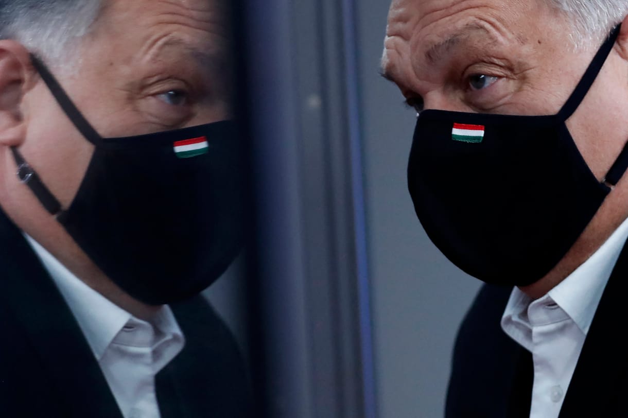 Ön- és közveszélyes elmének nevezte Orbánt a Fidesz-alapítók egyike Ádernek címzett levelében