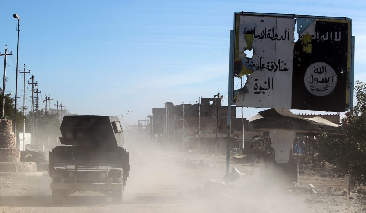 Lefejezett ISIS-tagokkal pózolt egy németországi menedékkérő