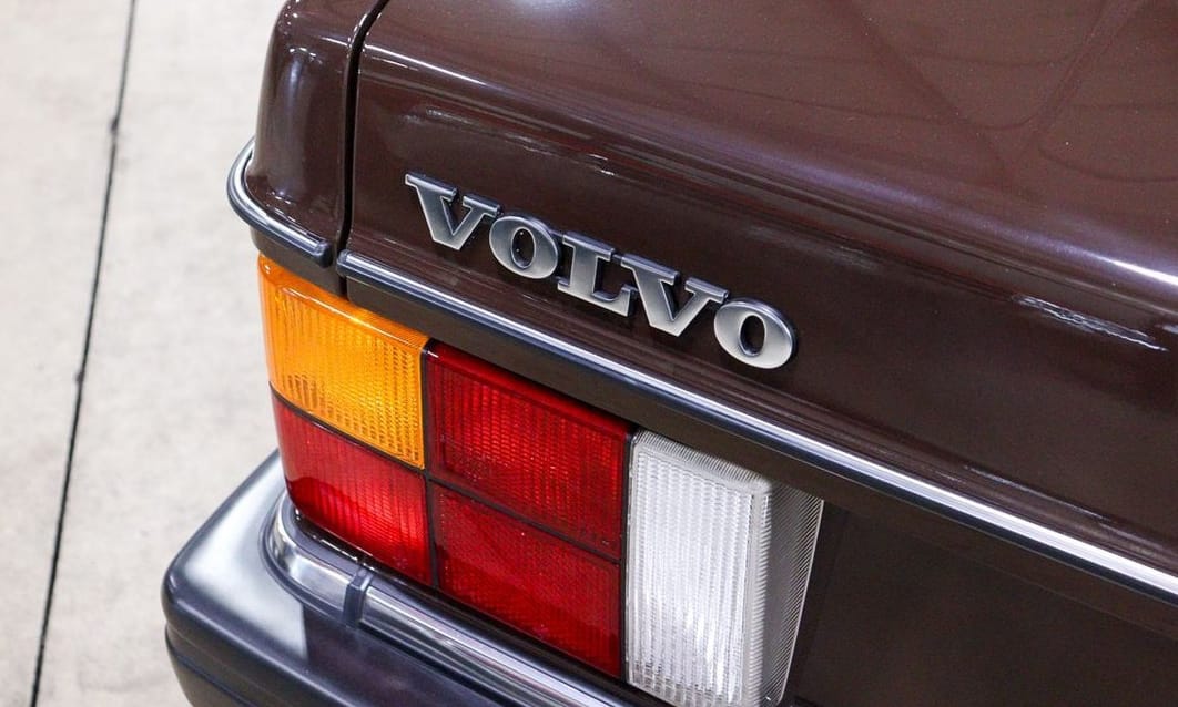 Ez a 42 évesen vadonatúj Volvo kimeríti az időkapszula fogalmát