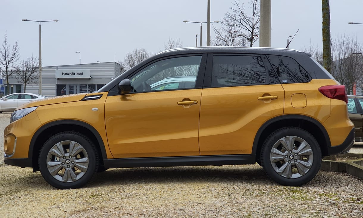 Esztergomi üdvözlet: beültünk a legújabb hibrid Suzuki Vitarába