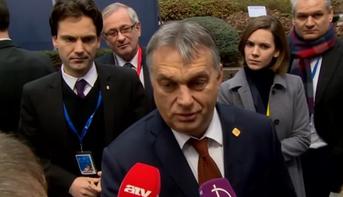 Orbán küldött még egy Soros-poént a kitessékelt újságíró után Brüsszelben