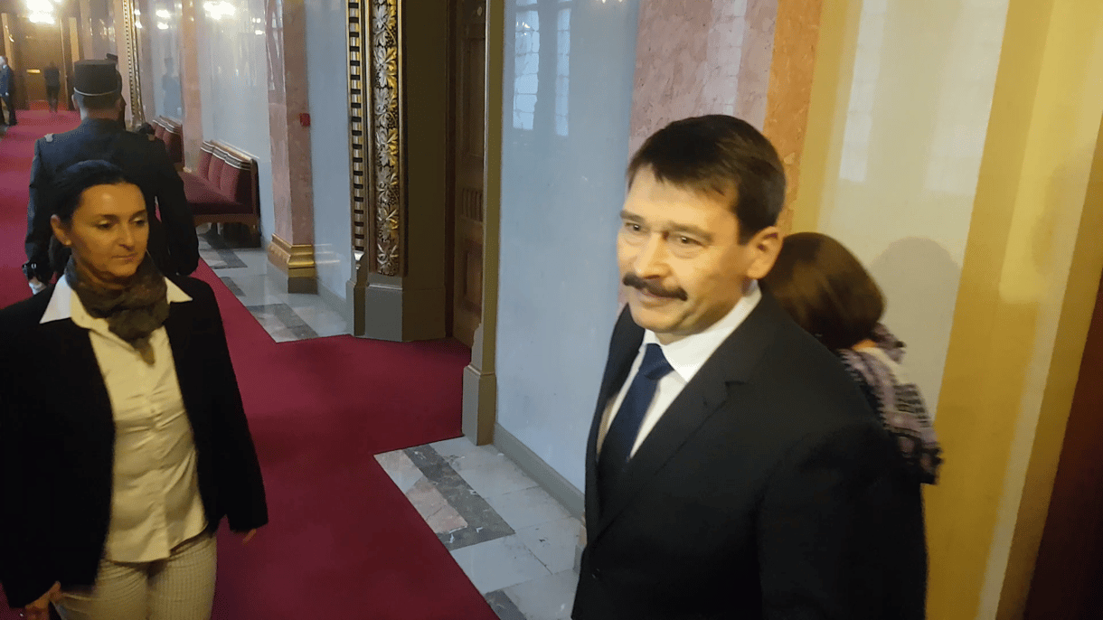 Áder visszaküldött egy törvénymódosítást a parlamentnek