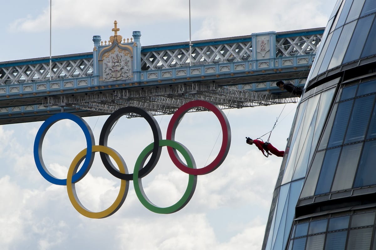 Csúnyán elrontották a lánggal futó olimpiai tetoválását