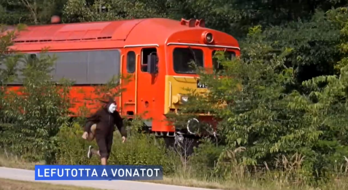 Továbbra is rekordlassan közlekednek a vonatok azon a vonalon, amit a civilek a MÁV csigavonalának neveznek