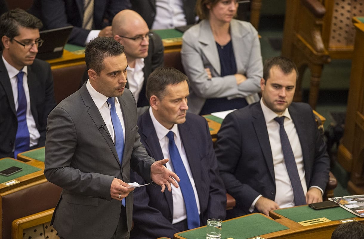 Gyurcsány és Vona karöltve mentheti meg a parlamenti vitanapot