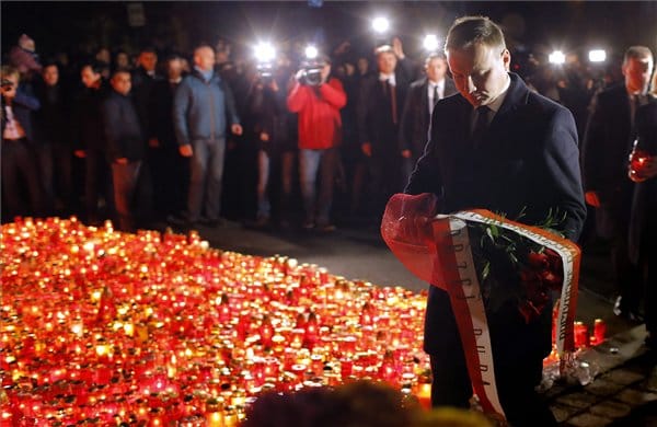 A tűzoltóság vezetői is felelnek a bukaresti diszkótűzért